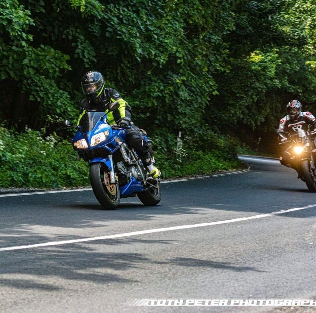 Suzuki SV650S V2-es motorkerékpár