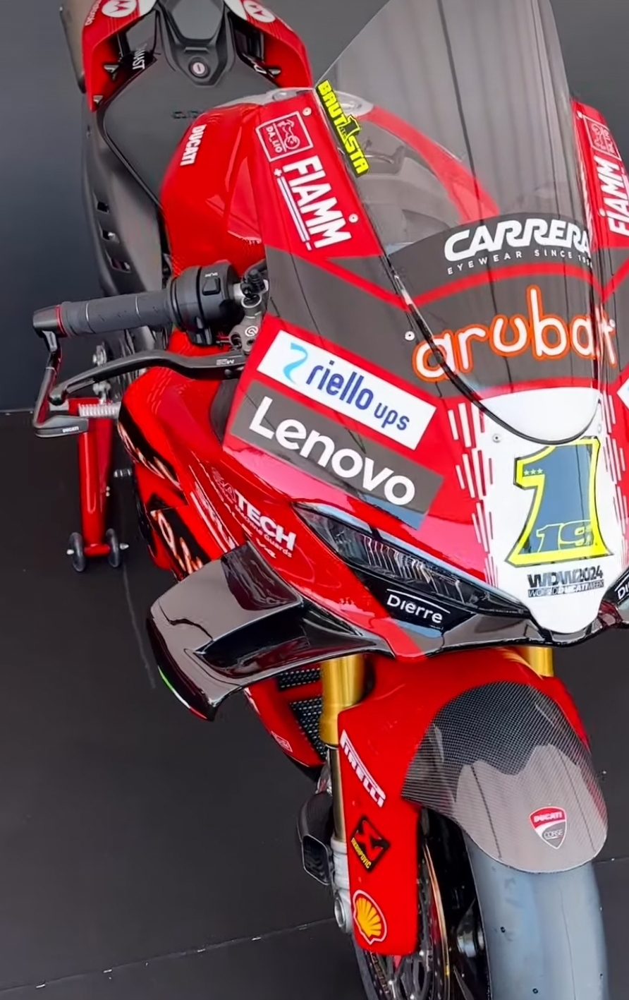 Egy superbike motorkerékpár