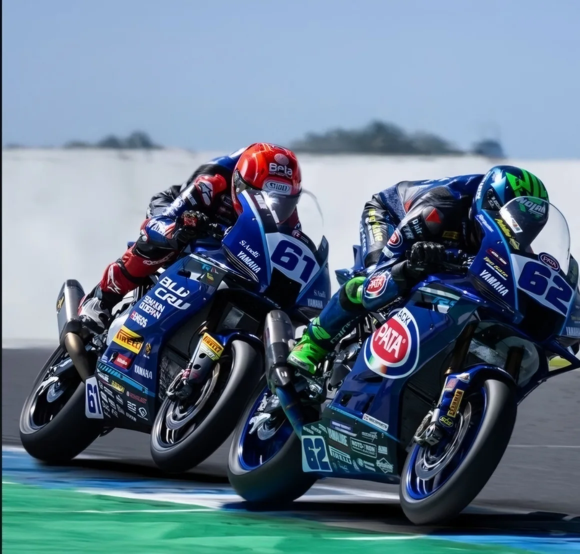 Ismerje meg az R9 új generációs Supersport motorkerékpárt, amely nem okozott csalódást a versenydebütálás során. WorldSSP. Merj álmodni: Az R9 fejlesztése a WorldSSP számára – Egy új versenykorszak kezdete. Yamaha R9. MotoGP. WorldSSP. Yamaha teszt.