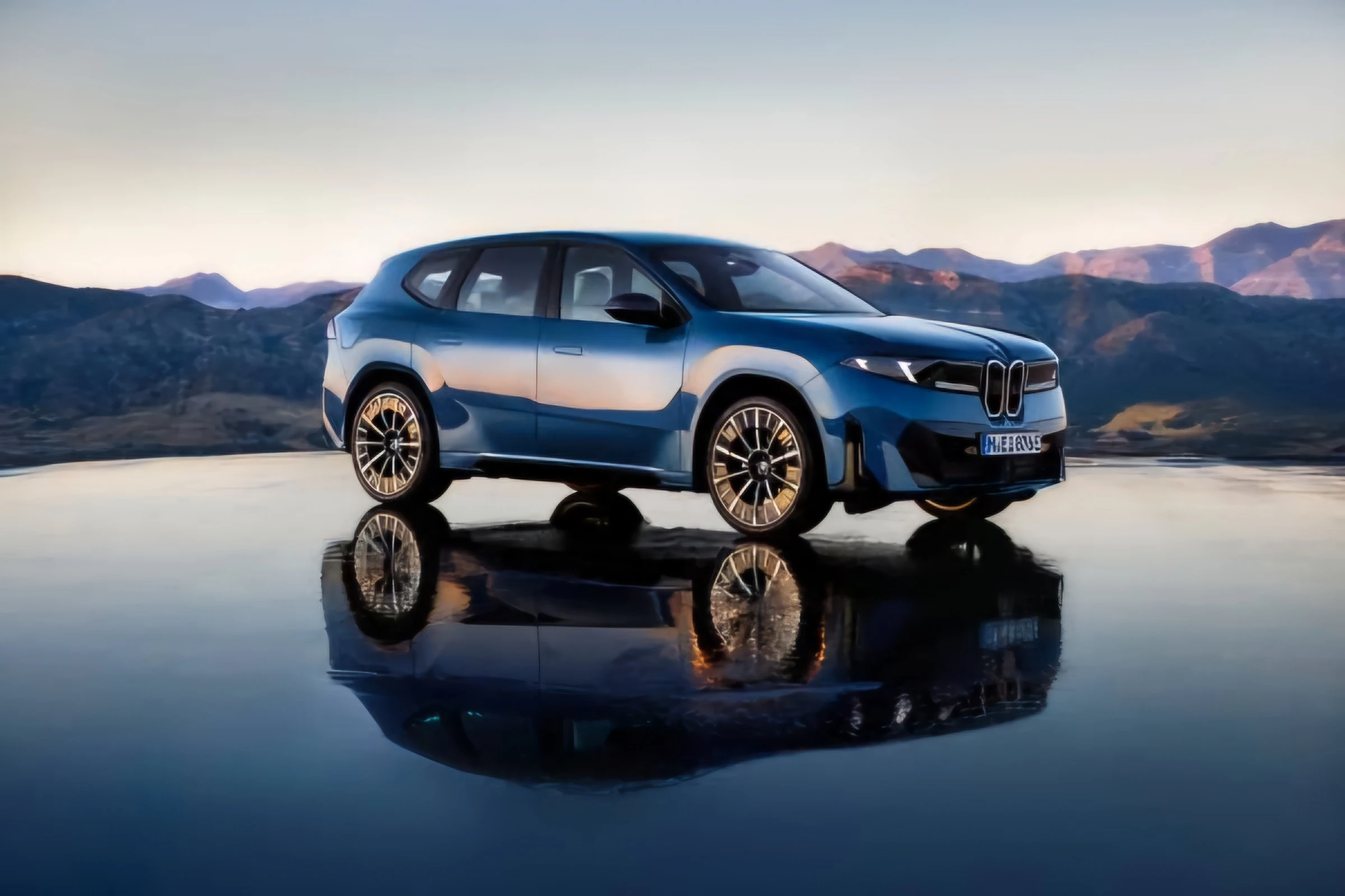 BMW iX3 Neue Klasse elektromos SUV hegyvidéki környezetben