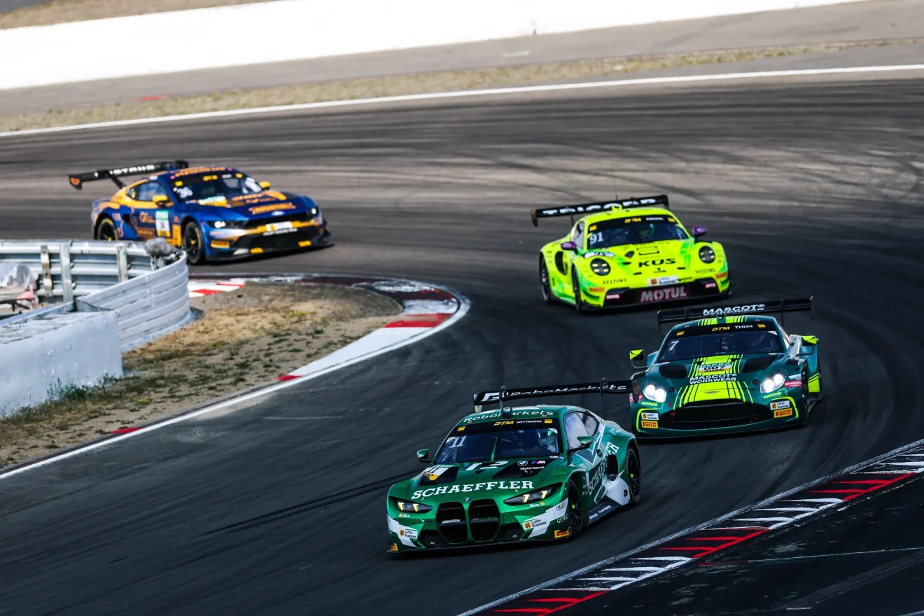 Marco Wittmann BMW M4 GT3 EVO versenyautója a 2026-os DTM Nürburgring futamán