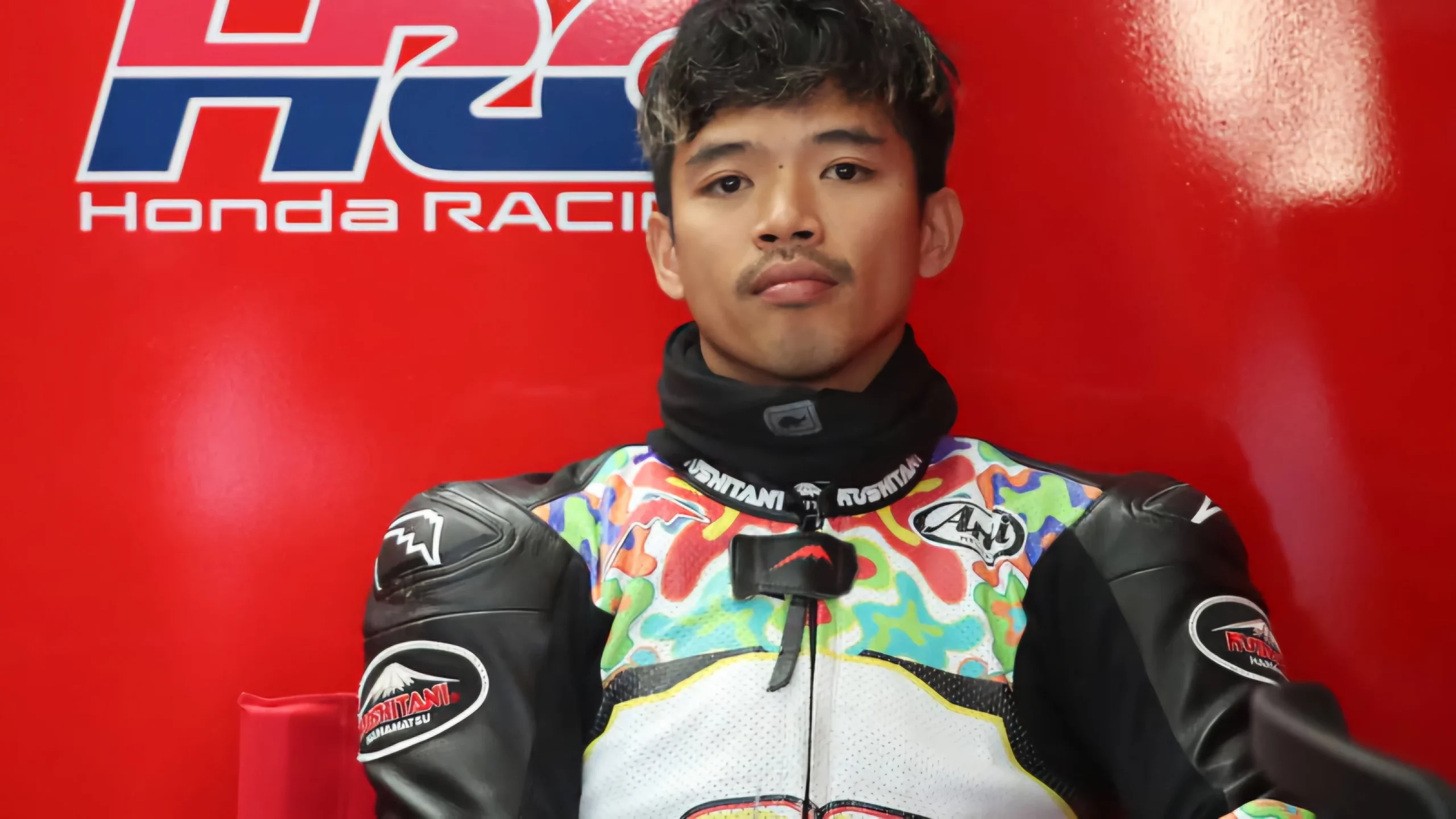 Somkiat Chantra thai motorversenyző a Honda Racing színeiben