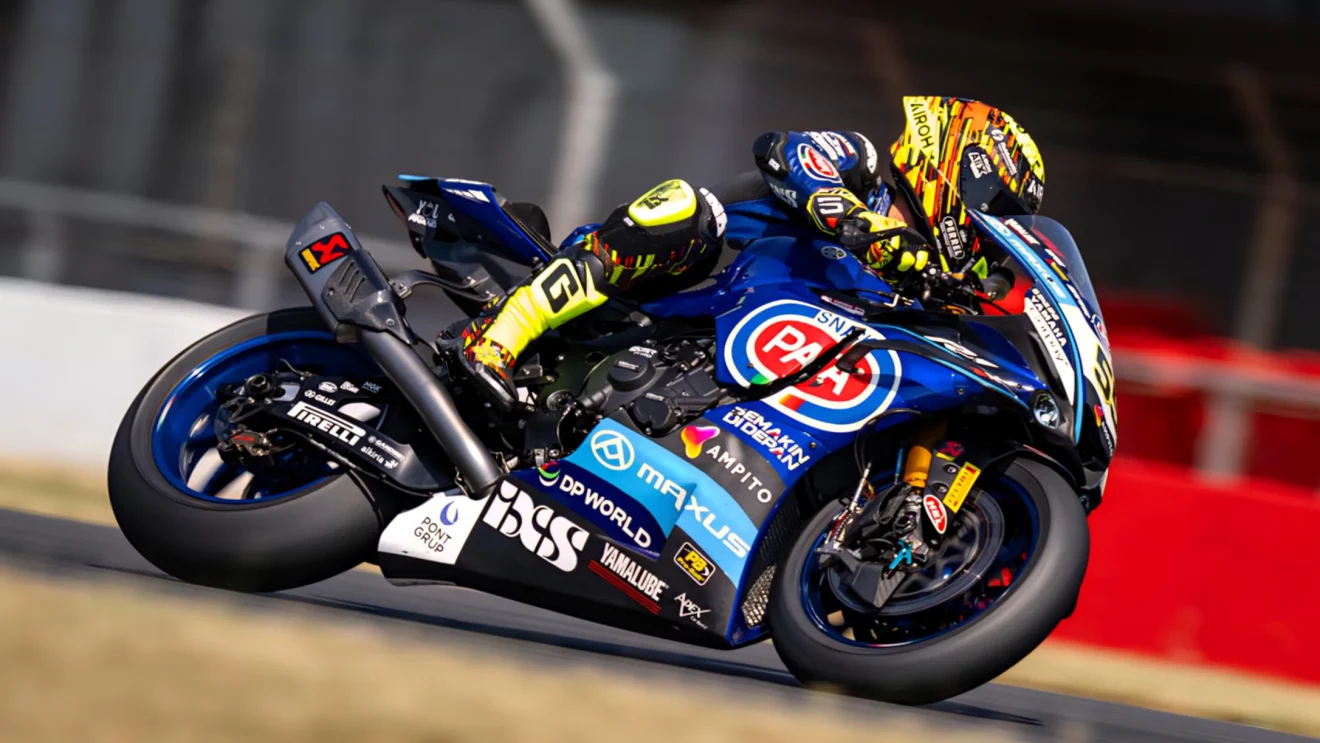 Andrea Locatelli a Pata Maxus Yamaha R1 nyergében a WorldSBK Magny-Cours-i fordulója előtt