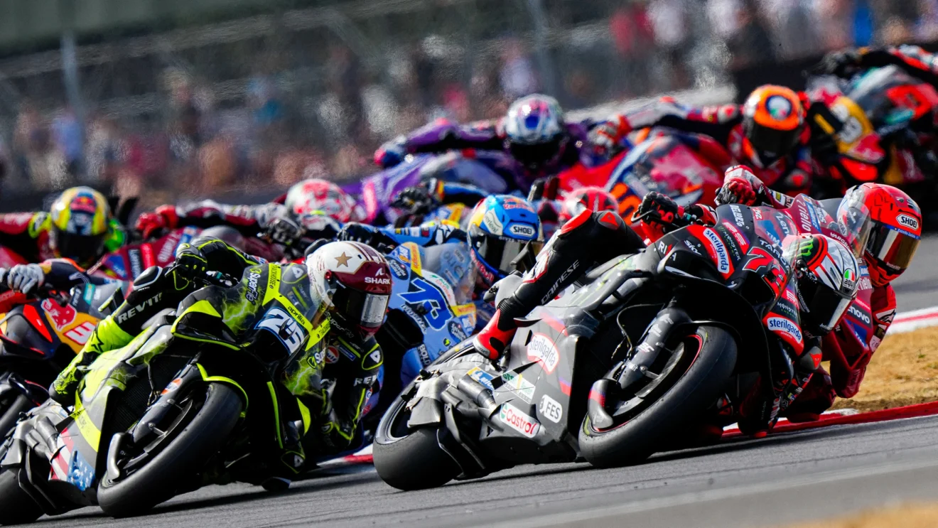 A MotoGP mezőnye verseny közben a 2026-os szezonban