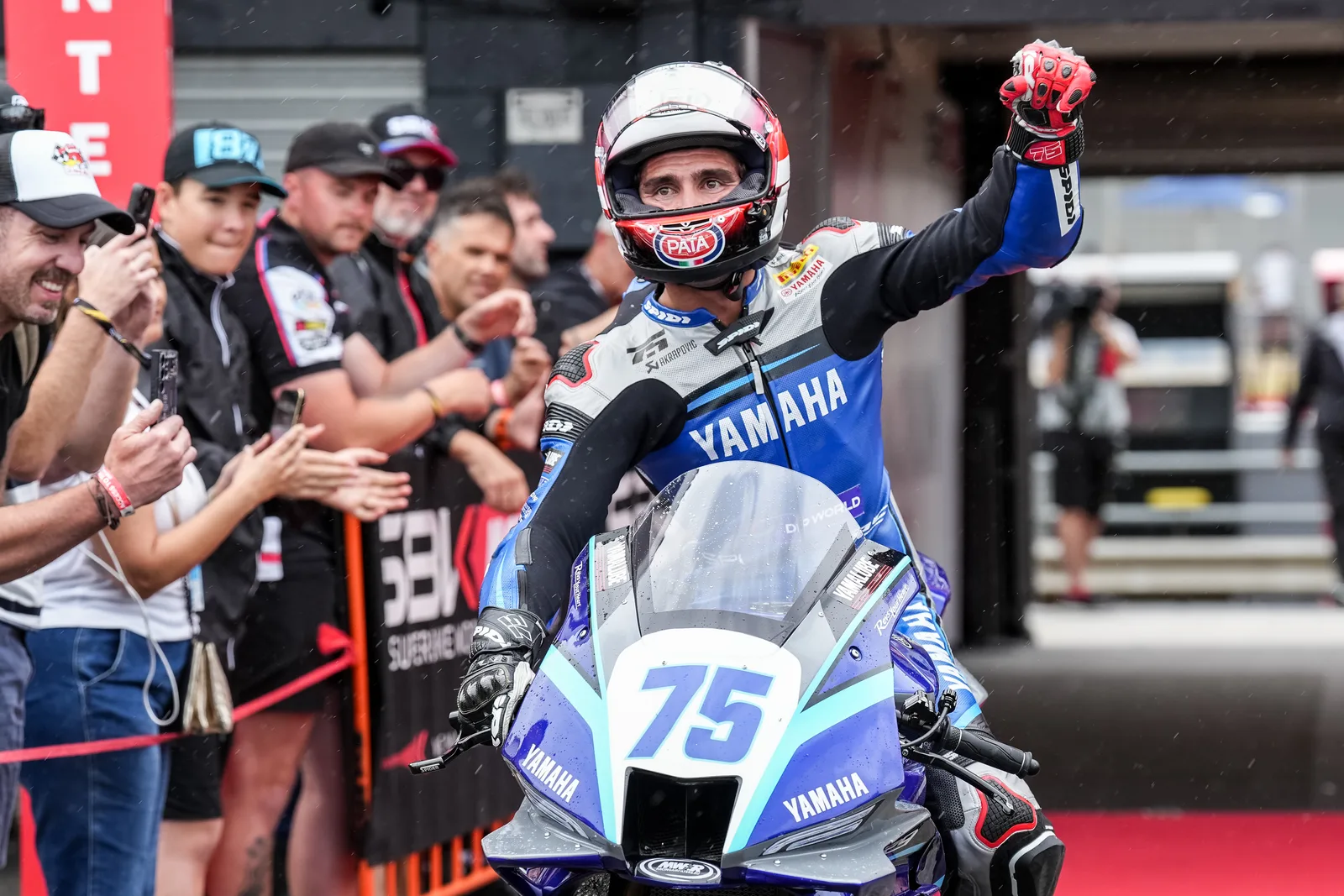 Albert Arenas az AS BLU CRU Racing Yamaha R9-esével a 2026-os WorldSSP-szezonban