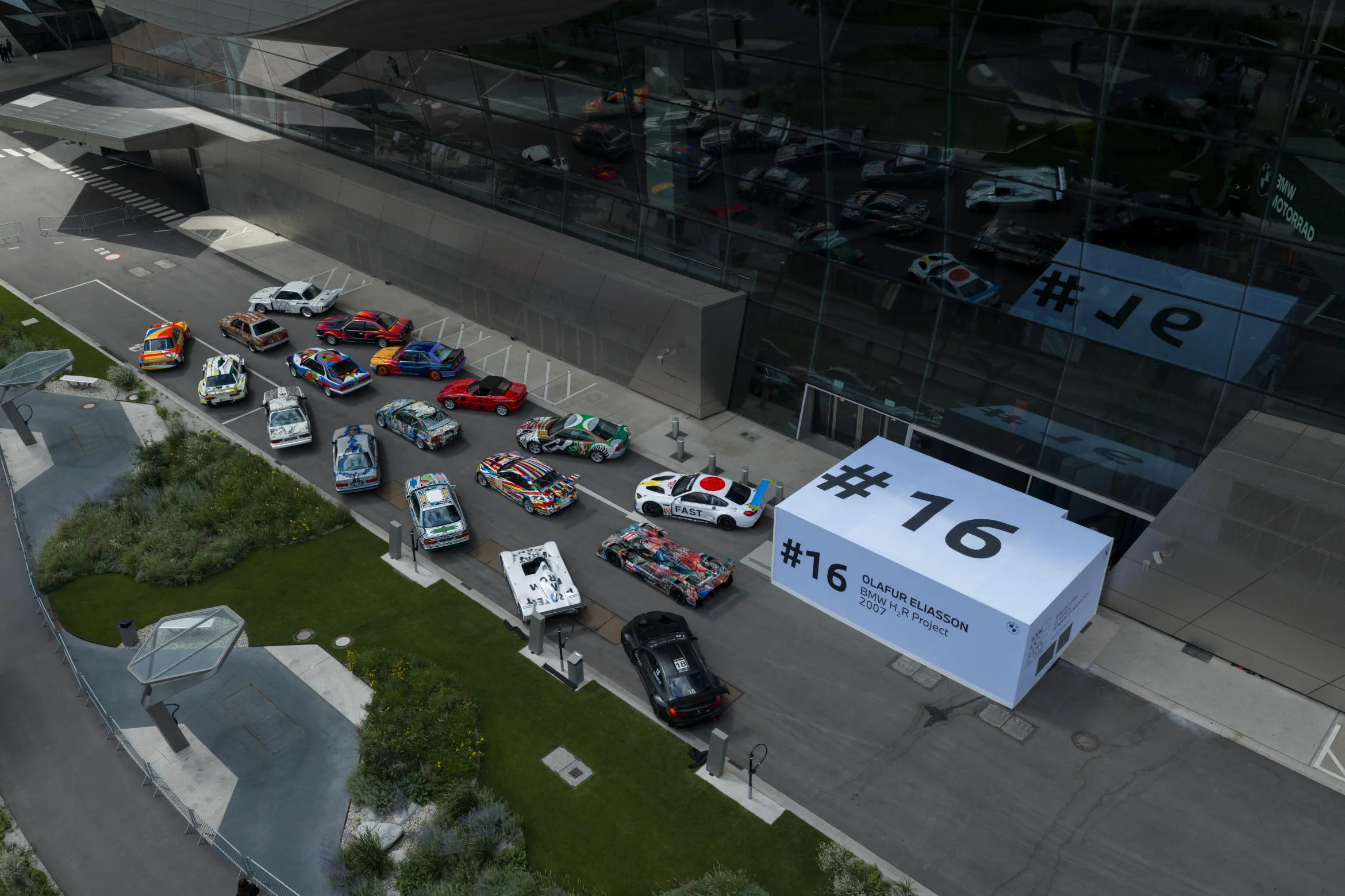 BMW Art Cars kollekció a müncheni BMW Welt 2026-os jubileumi kiállításán