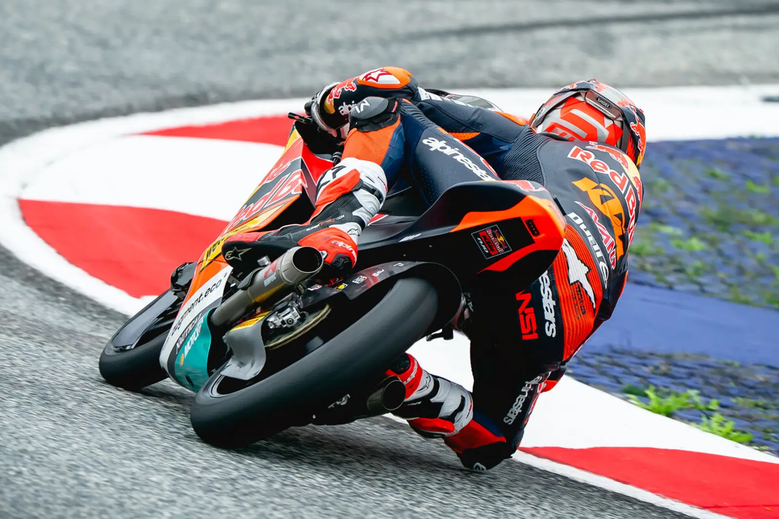 Brian Uriarte a Red Bull KTM Ajo Moto3 motorjával a 2026-os Osztrák Nagydíjon