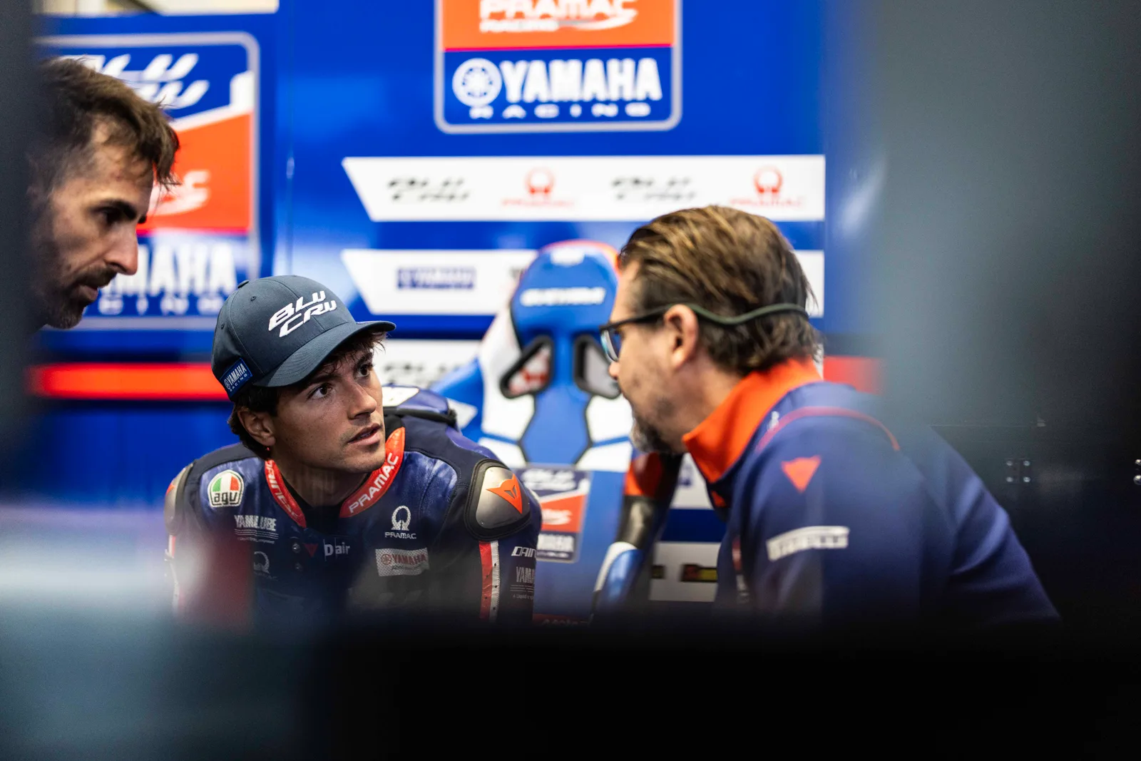 Izan Guevara a BLU CRU Pramac Yamaha Moto2 motorjával a 2026-os Osztrák Nagydíj pénteki edzésén