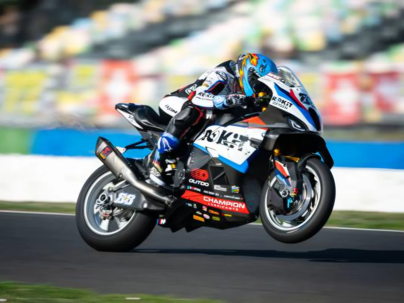 Miguel Oliveira a 88-as BMW M 1000 RR-rel a 2026-os Magny-Cours-i WorldSBK-futamon