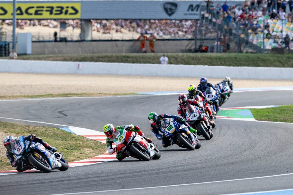 WorldSBK versenyzők a 2026-os Magny-Cours-i első futamon