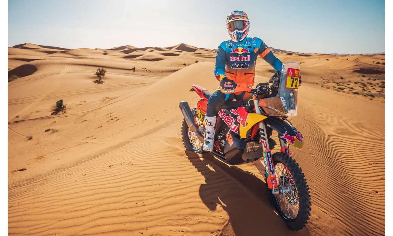 Edgar Canet a KTM 450 RALLY versenymotorral