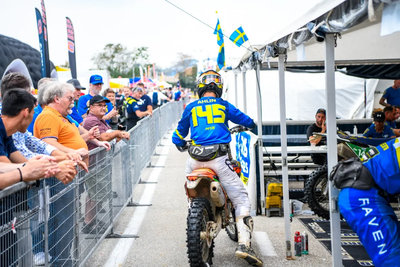 FIM 6DAYS enduróversenyző a 2025-ös olaszországi eseményen