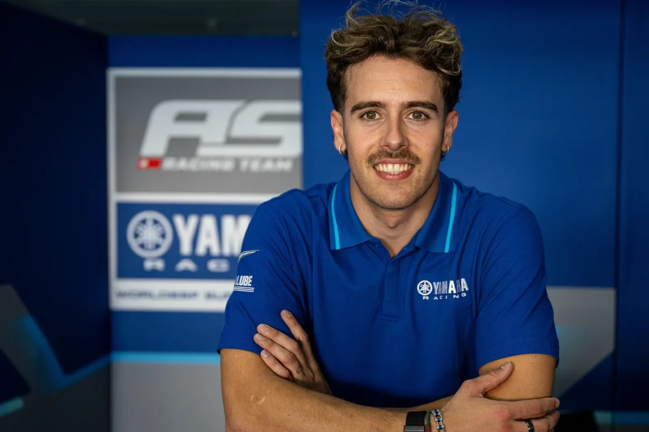 Jeremy Alcoba 2027-es Yamaha WorldSSP-szerződésének sajtófotója