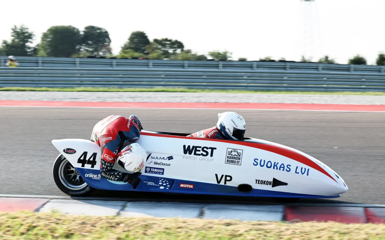 Pekka Päivärinta és Adam Christie a 2026-os FIM Sidecar-világbajnokságon